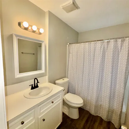 $1,600 | 11803 Edgar Street, Houston, TX 77047