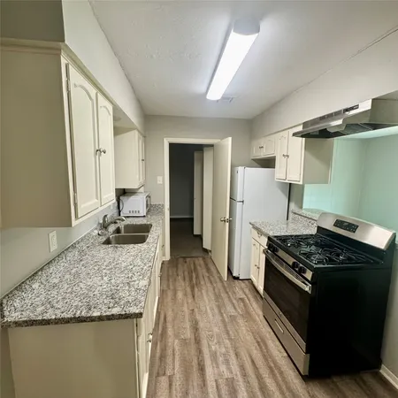 $1,600 | 11803 Edgar Street, Houston, TX 77047