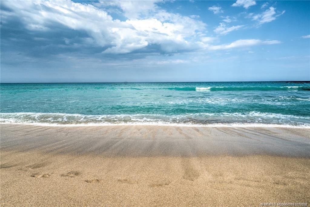 1289 Northeast Ocean Boulevard, Unit 6 Stuart, FL 34996 - Photo 52 of 55 a view of yard with ocean view