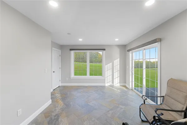 $644,900 | 1 Old County Village Way, Unit E, Smithfield, RI 02917