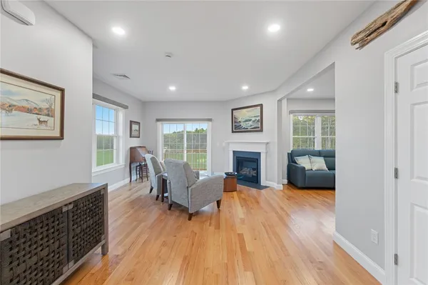 $644,900 | 1 Old County Village Way, Unit E, Smithfield, RI 02917
