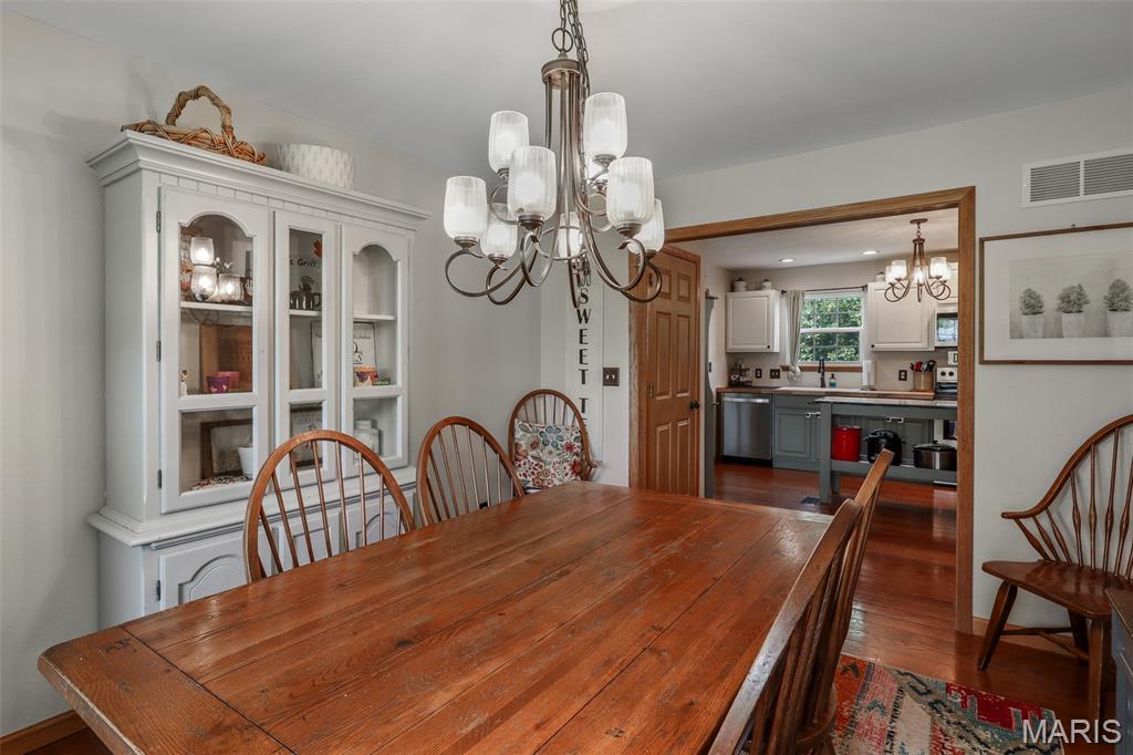 301 Ridgewood Court Farmington, MO 63640 - Photo 17 of 55
