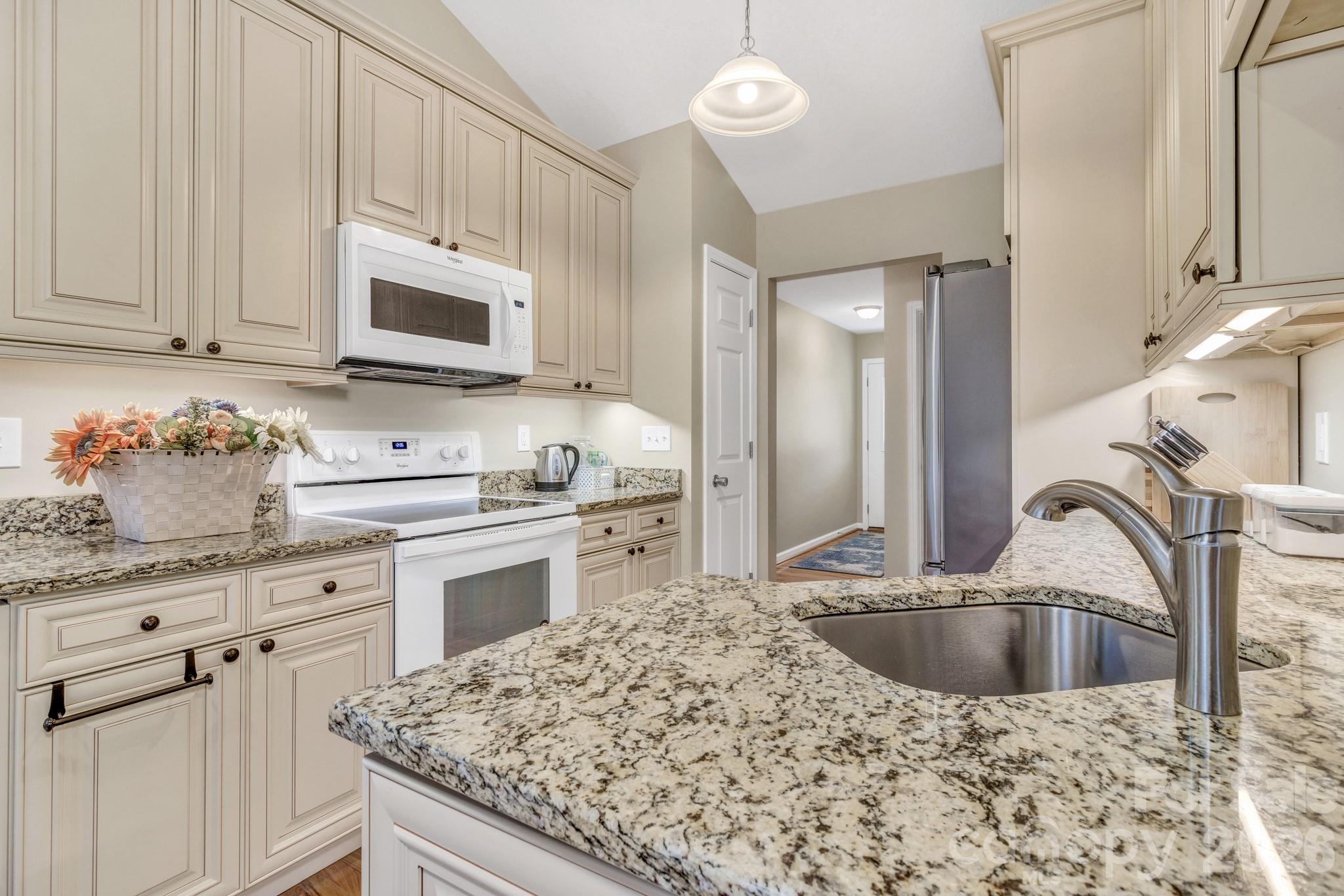 210 Allen Paul Road Hendersonville, NC 28791 - Photo 20 of 48