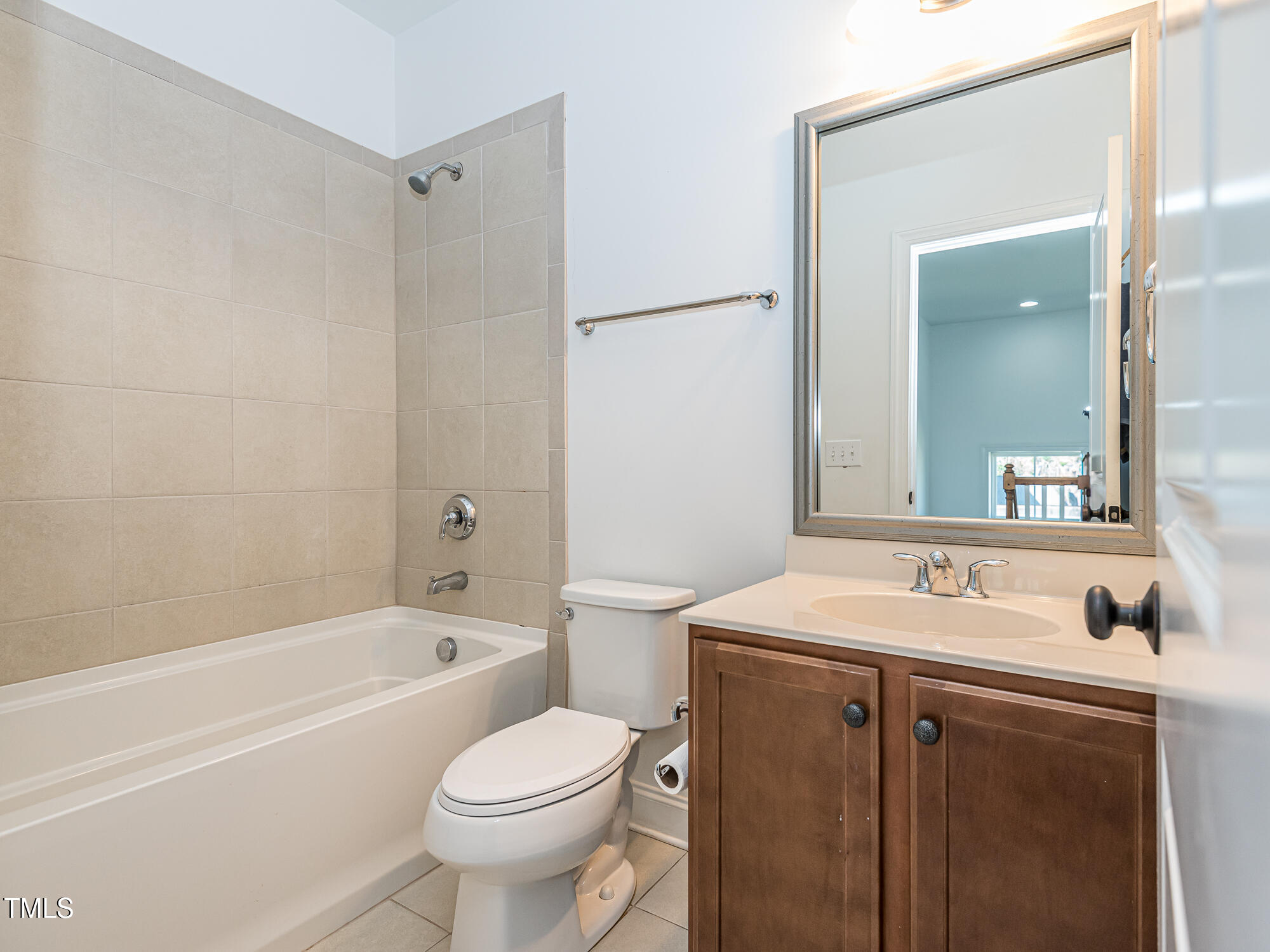 5347 Cypress Lane Raleigh, NC 27609 - Photo 38 of 57 InTrust_Realty_Lee_5347_Cypress-7035
