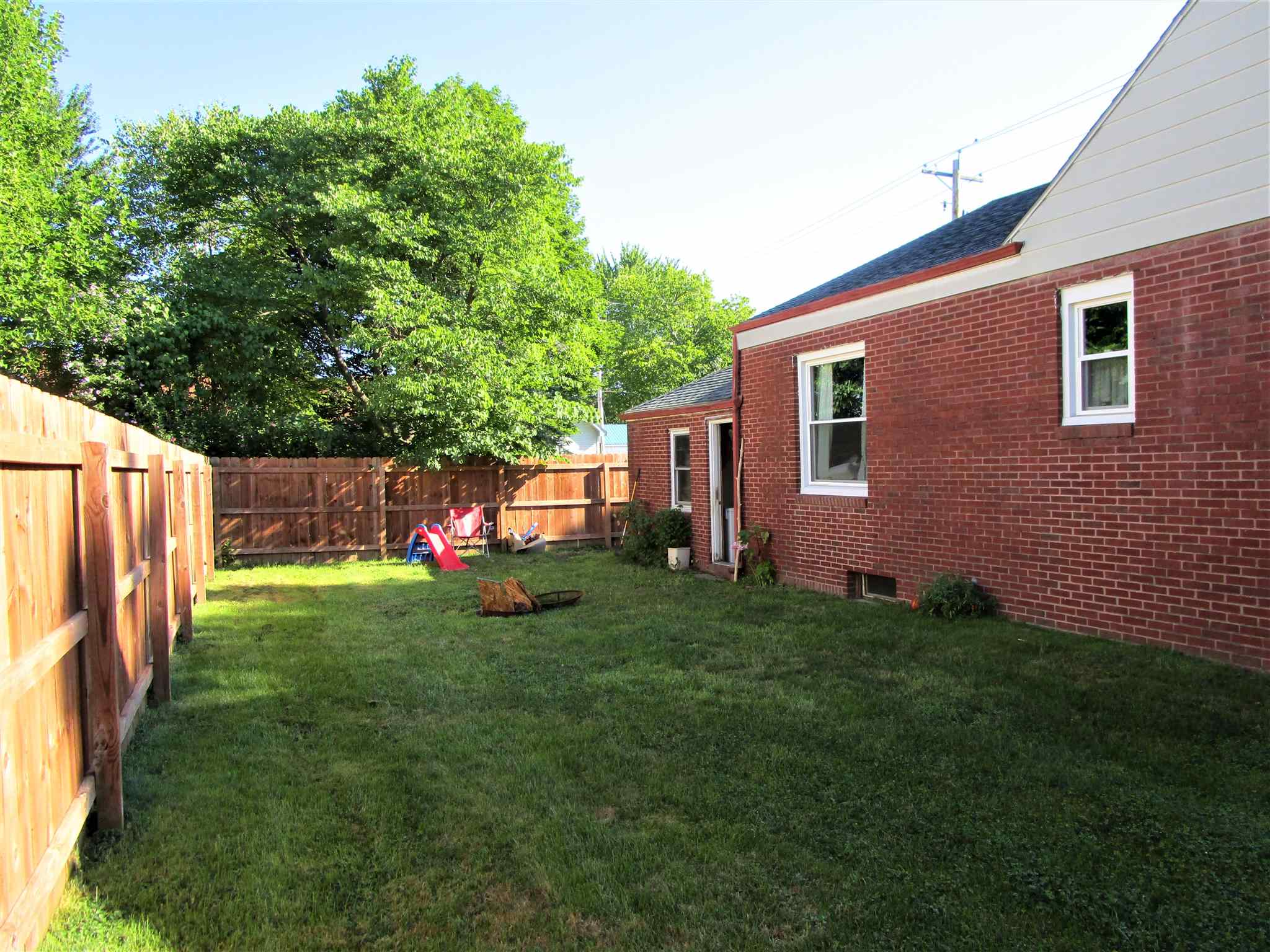 416 Adams Street Decatur, IN 46733 - Photo 4 of 13