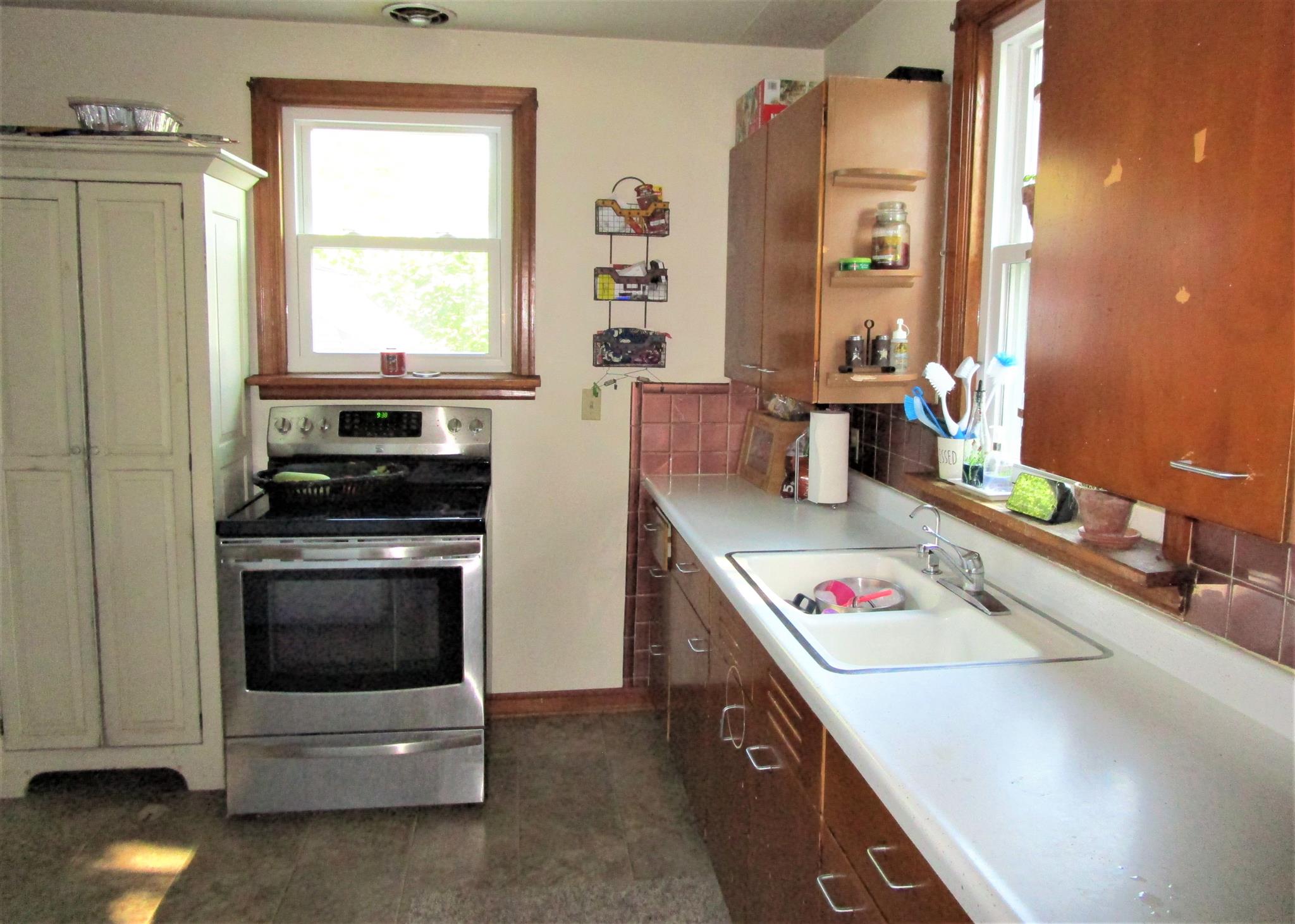 416 Adams Street Decatur, IN 46733 - Photo 5 of 13