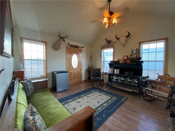 $617,500 | S6966 Johnson, Viroqua, WI 54665