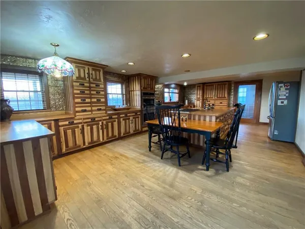 $617,500 | S6966 Johnson, Viroqua, WI 54665