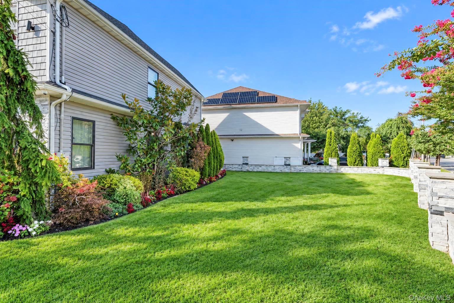 552 Dover Road Oceanside, NY 11572 - Photo 4 of 31 Gallery Image 4