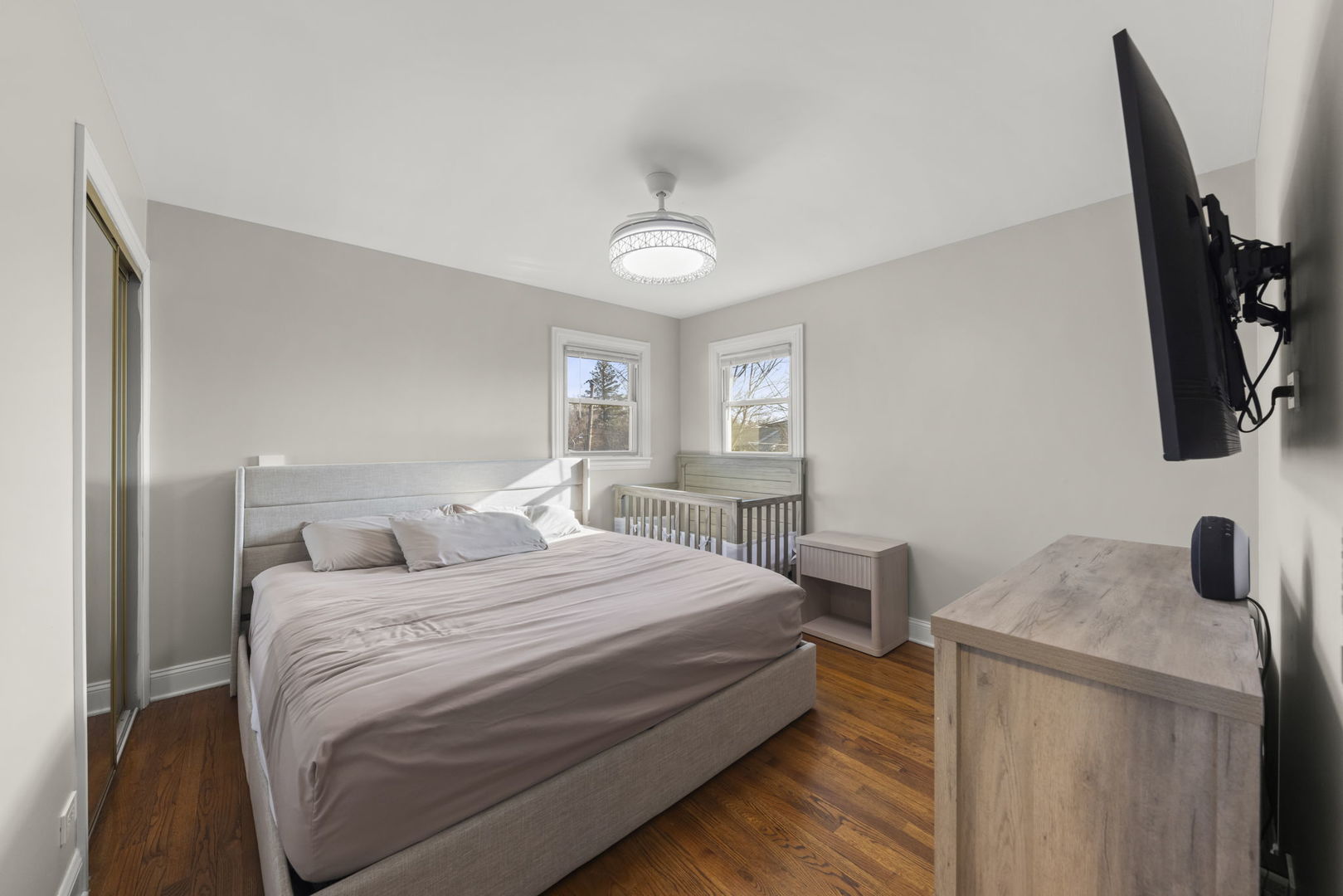 665 West Lake Manor Drive Addison, IL 60101 - Photo 9 of 25