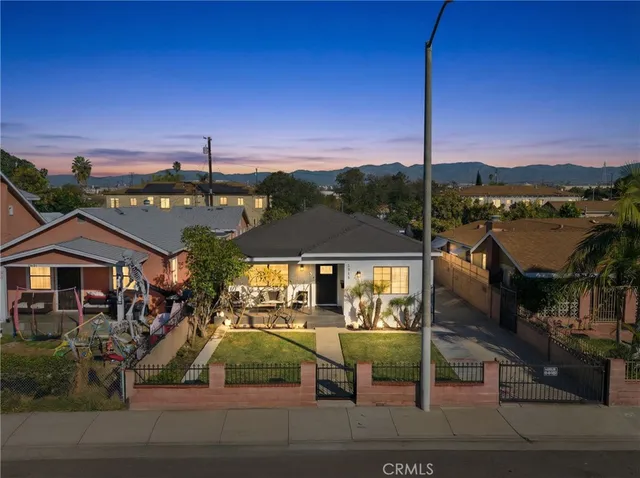 $679,999 | 4313 East 55th Street, Maywood, CA 90270
