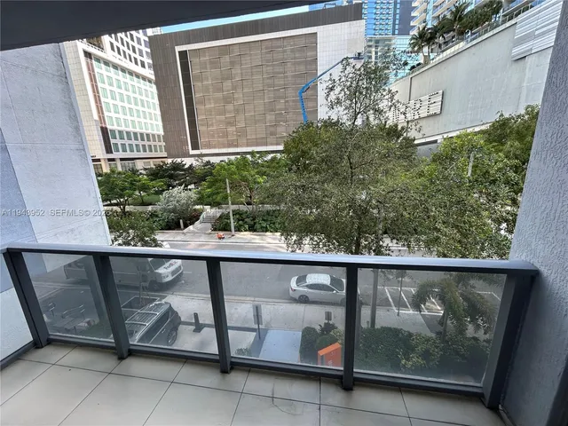 $514,999 | 31 Southeast 6th Street, Unit 407, Miami, FL 33131