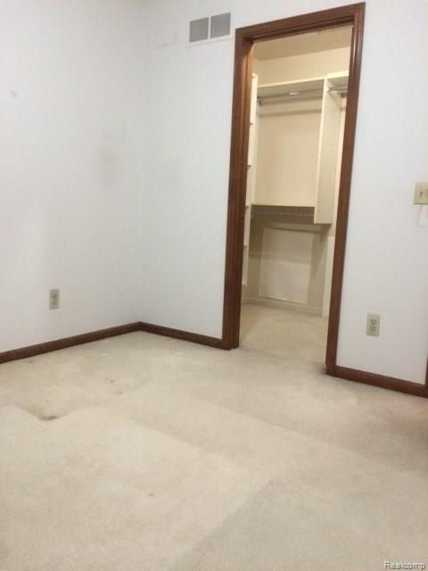 5537 Chicago Road Warren, MI 48092 - Photo 12 of 18 IMG_0200.jpg