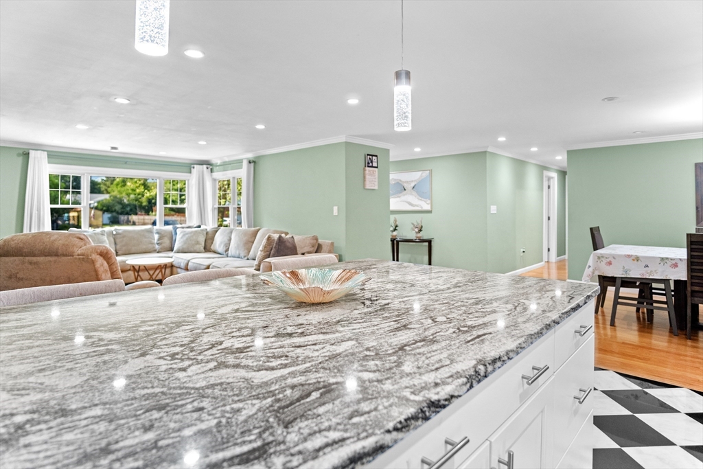 18 Alfred Road Saugus, MA 01906 - Photo 17 of 40 Gallery Image 17