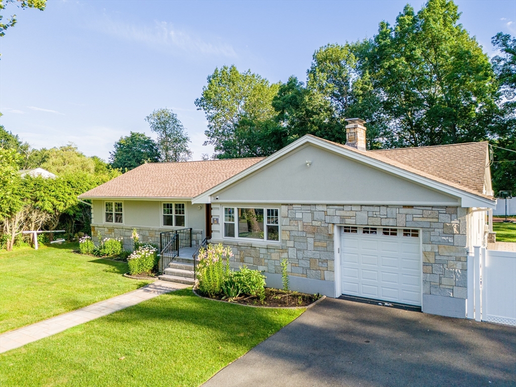 18 Alfred Road Saugus, MA 01906 - Photo 2 of 40 Gallery Image 2