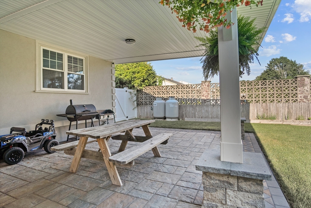18 Alfred Road Saugus, MA 01906 - Photo 6 of 40 Gallery Image 6