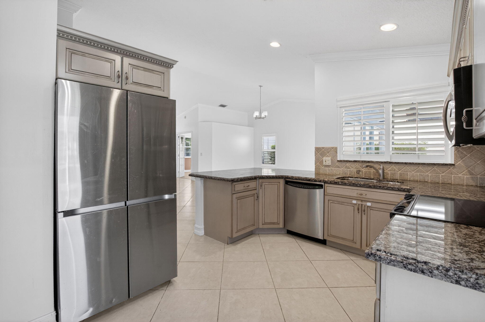 17173 Balboa Point Way Boca Raton, FL 33487 - Photo 12 of 30 KITCHEN