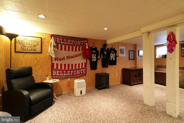 a view of a house with a big yard