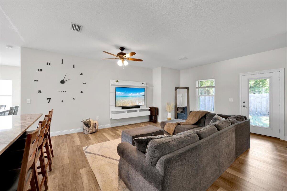 2153 Wind Trace Road North Navarre, FL 32566 - Photo 8 of 50 03-0M8A9655