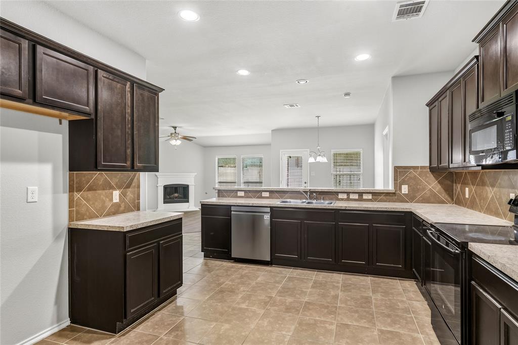 3814 Spring Run Lane Melissa, TX 75454 - Photo 11 of 30