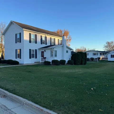 $175,000 | 135 East Birch Street, Lancaster, WI 53813