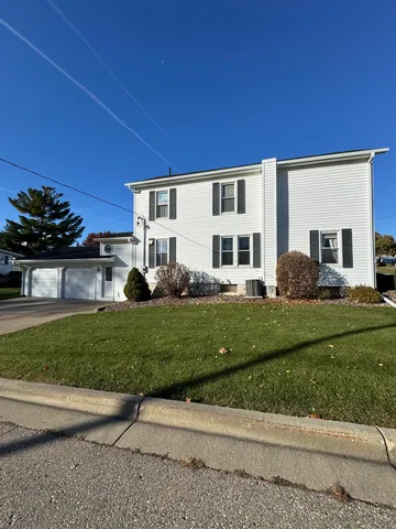 $175,000 | 135 East Birch Street, Lancaster, WI 53813