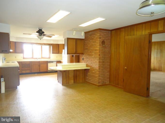 8464 Cummings Road Wittman, MD 21676 - Photo 1 of 30 Kitchen