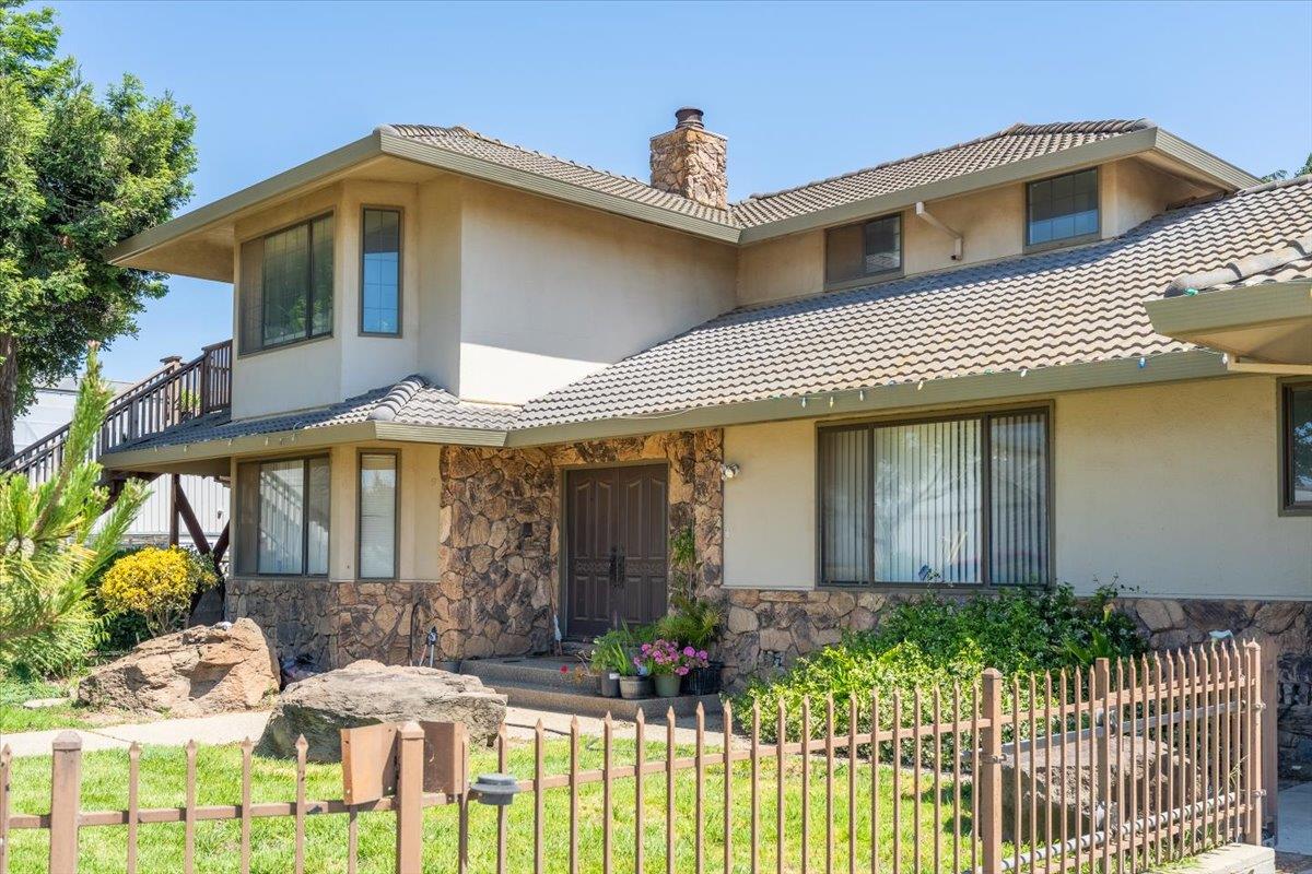 23820 Potter Road Salinas, CA 93908 - Photo 4 of 28