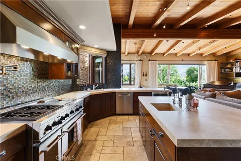 $4,695,000 | 27409 Pacific Coast Highway, Malibu, CA 90265