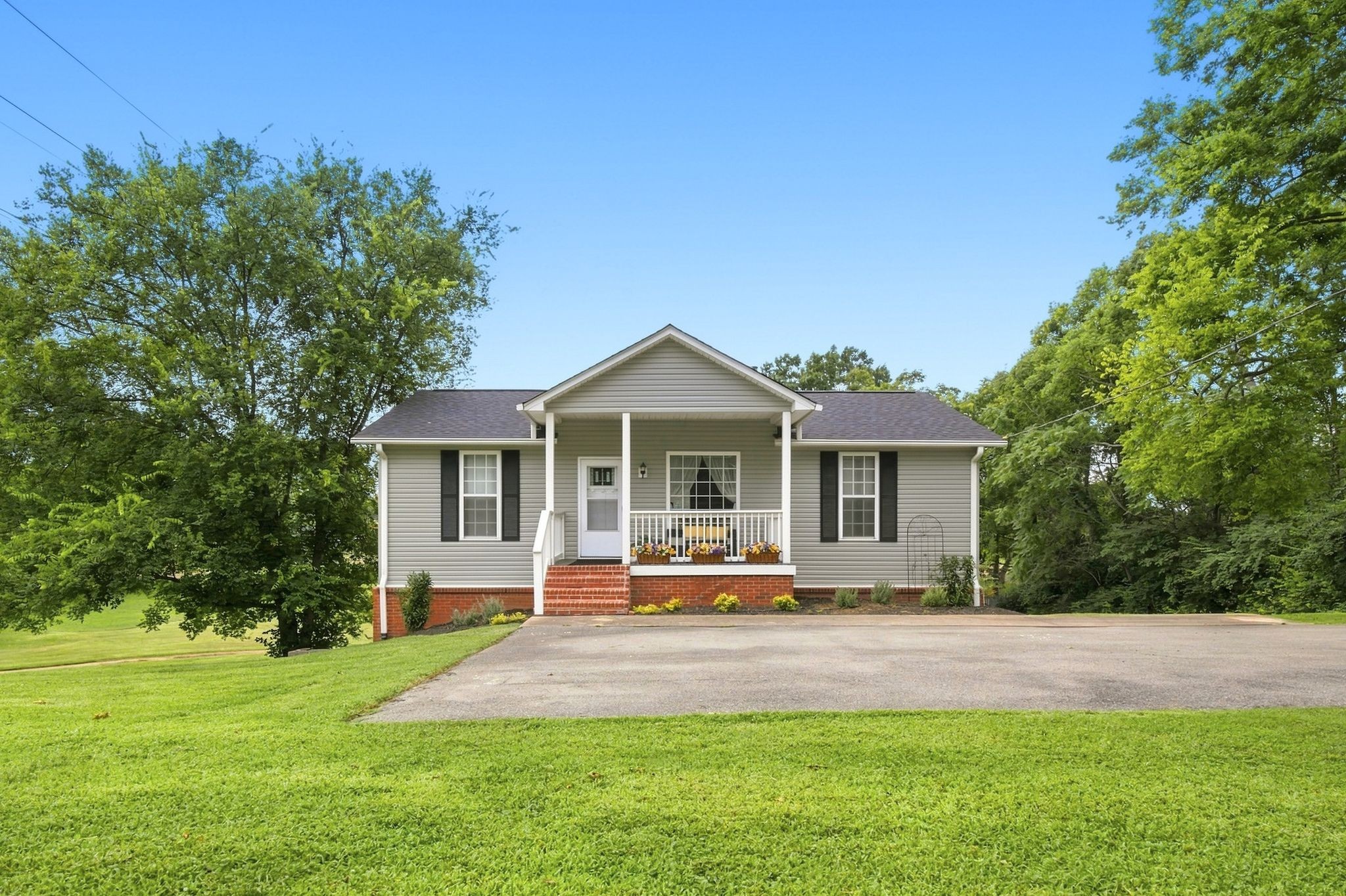5944 South New Hope Road Hermitage, TN 37076 - Photo 1 of 34 Gallery Image 1
