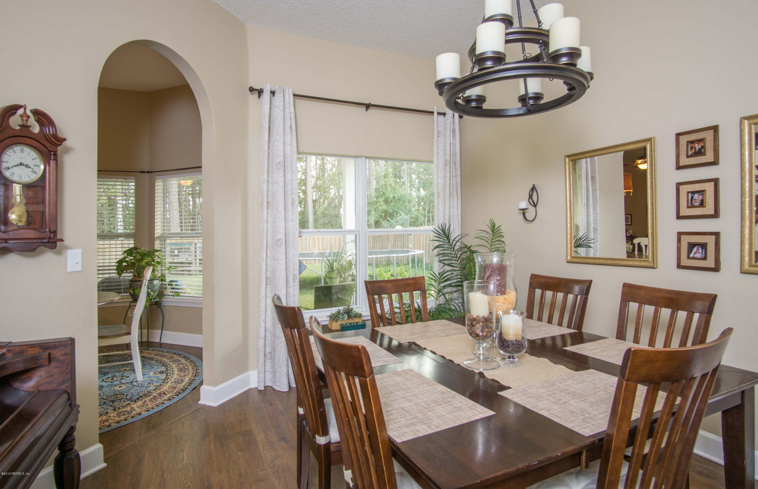 1643 Lockend Road Jacksonville, FL 32221 - Photo 5 of 21 Dining Room