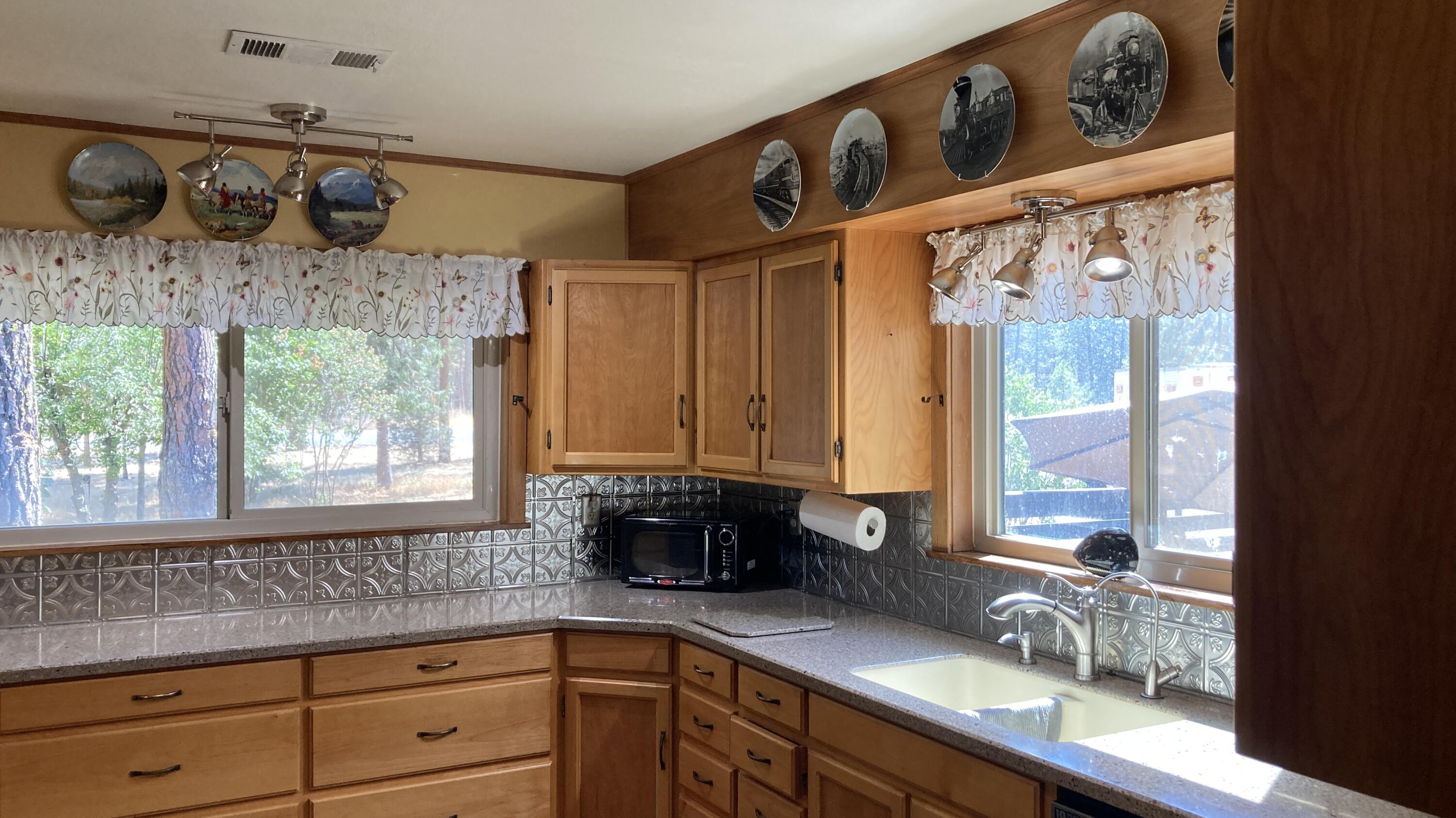 26895 Lee Road McArthur, CA 96056 - Photo 18 of 73 IMG_9573