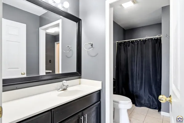 $277,500 | 646 Northeast Margo Court, Topeka, KS 66617
