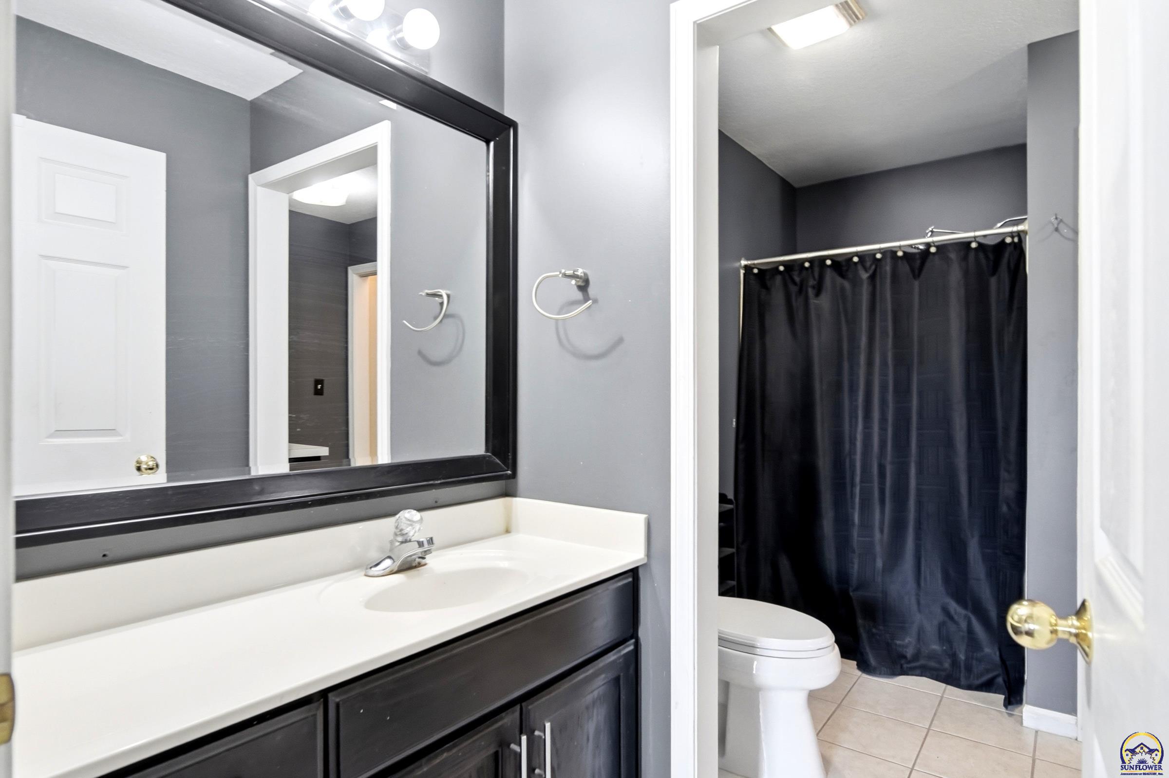 646 Northeast Margo Court Topeka, KS 66617 - Photo 12 of 20