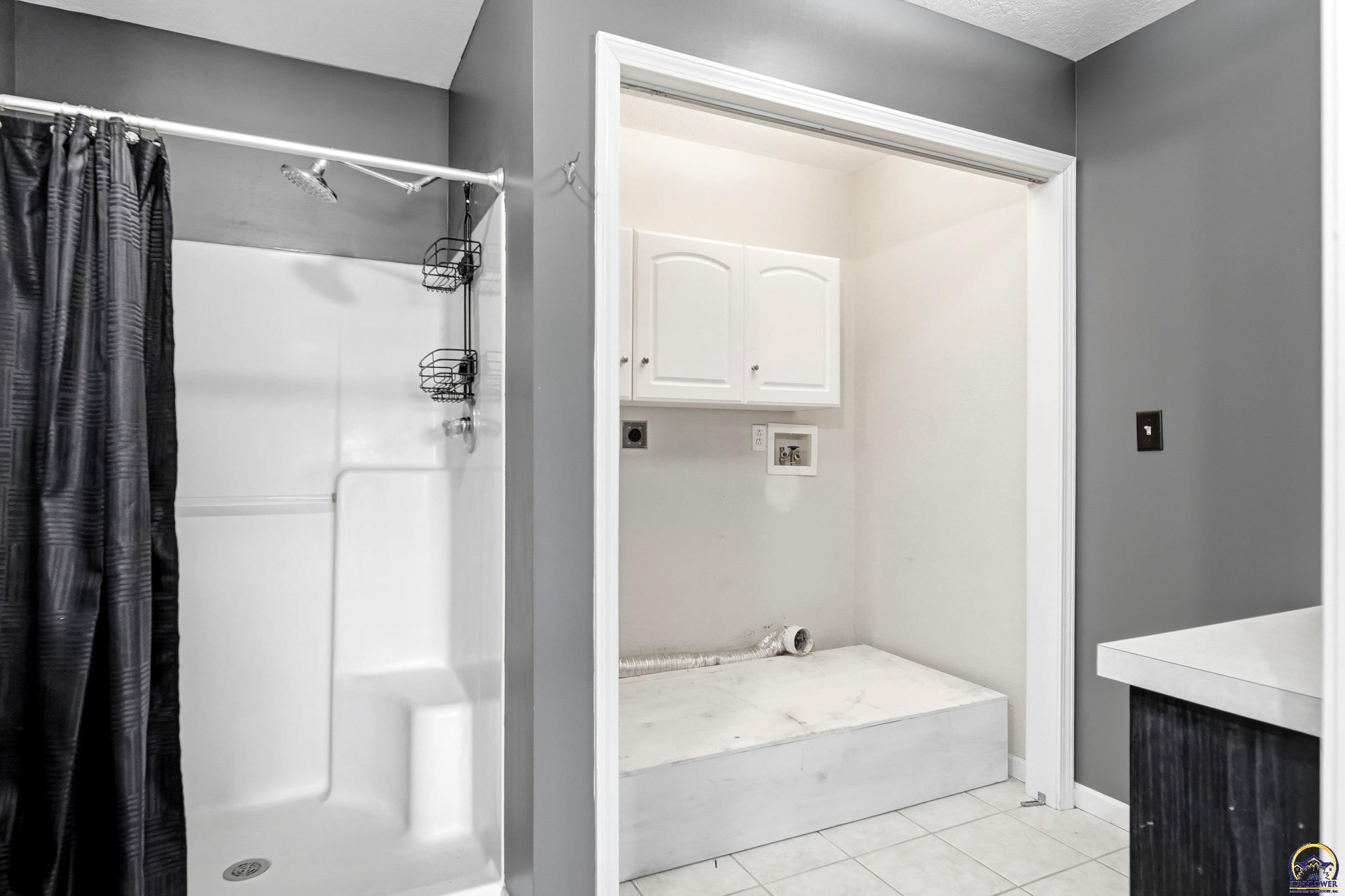 646 Northeast Margo Court Topeka, KS 66617 - Photo 13 of 20