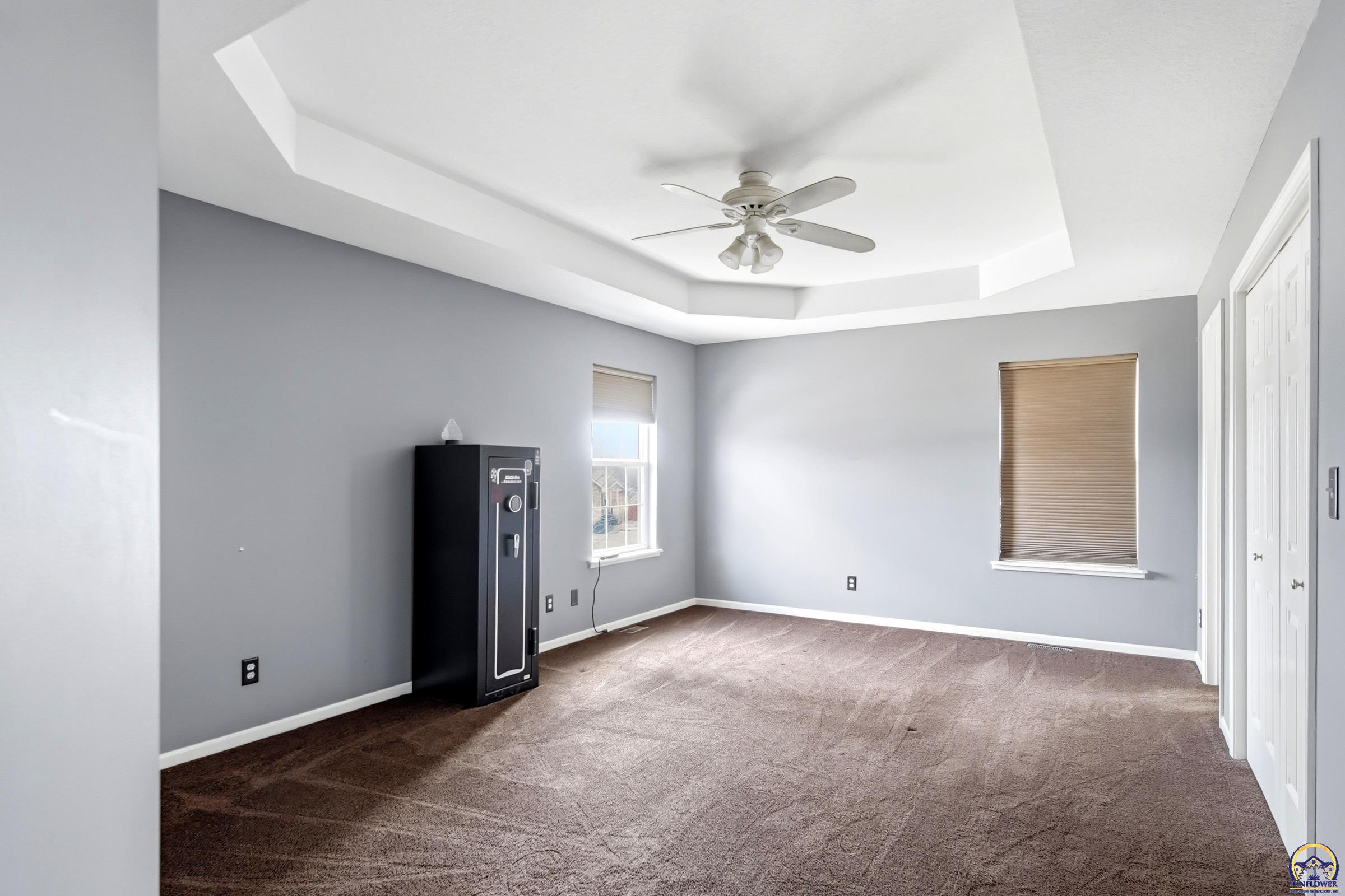 646 Northeast Margo Court Topeka, KS 66617 - Photo 10 of 20