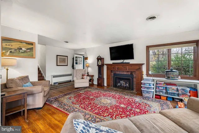 $385,000 | 2 Snuff Mill Road, Wilmington, DE 19807