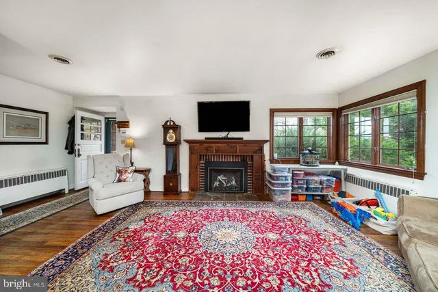 $385,000 | 2 Snuff Mill Road, Wilmington, DE 19807
