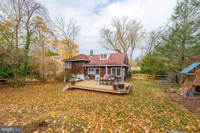 $385,000 | 2 Snuff Mill Road, Wilmington, DE 19807