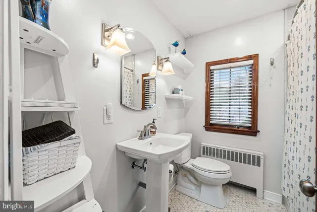 $385,000 | 2 Snuff Mill Road, Wilmington, DE 19807