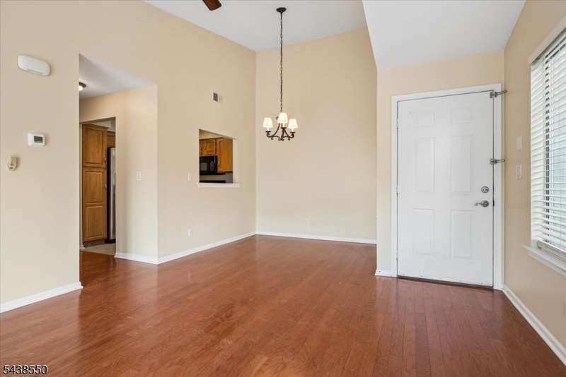 40 Ray Court Bedminster, NJ 07921 - Photo 11 of 25
