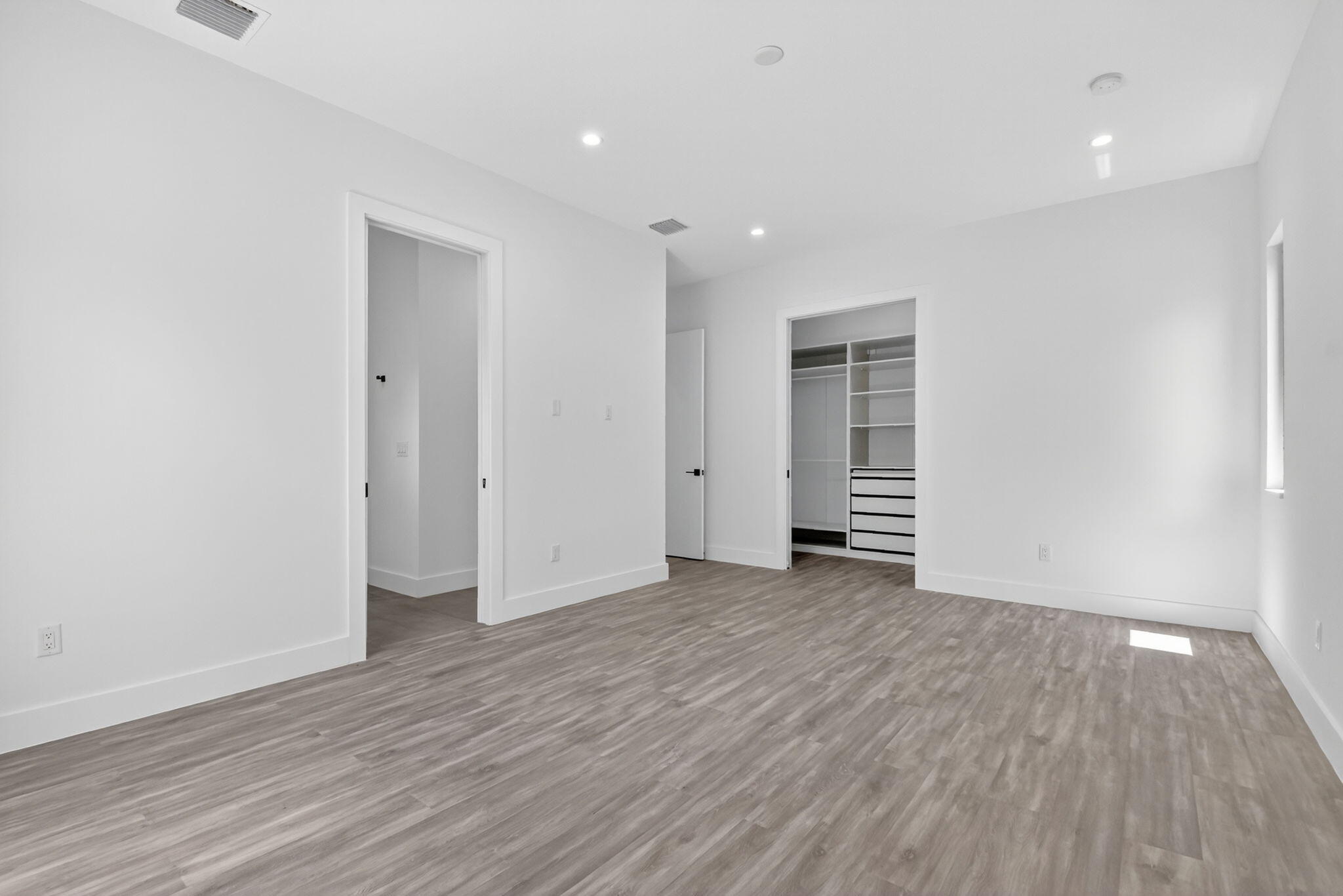 3920 Espan Court Palm Springs, FL 33461 - Photo 26 of 51 Bedroom 2