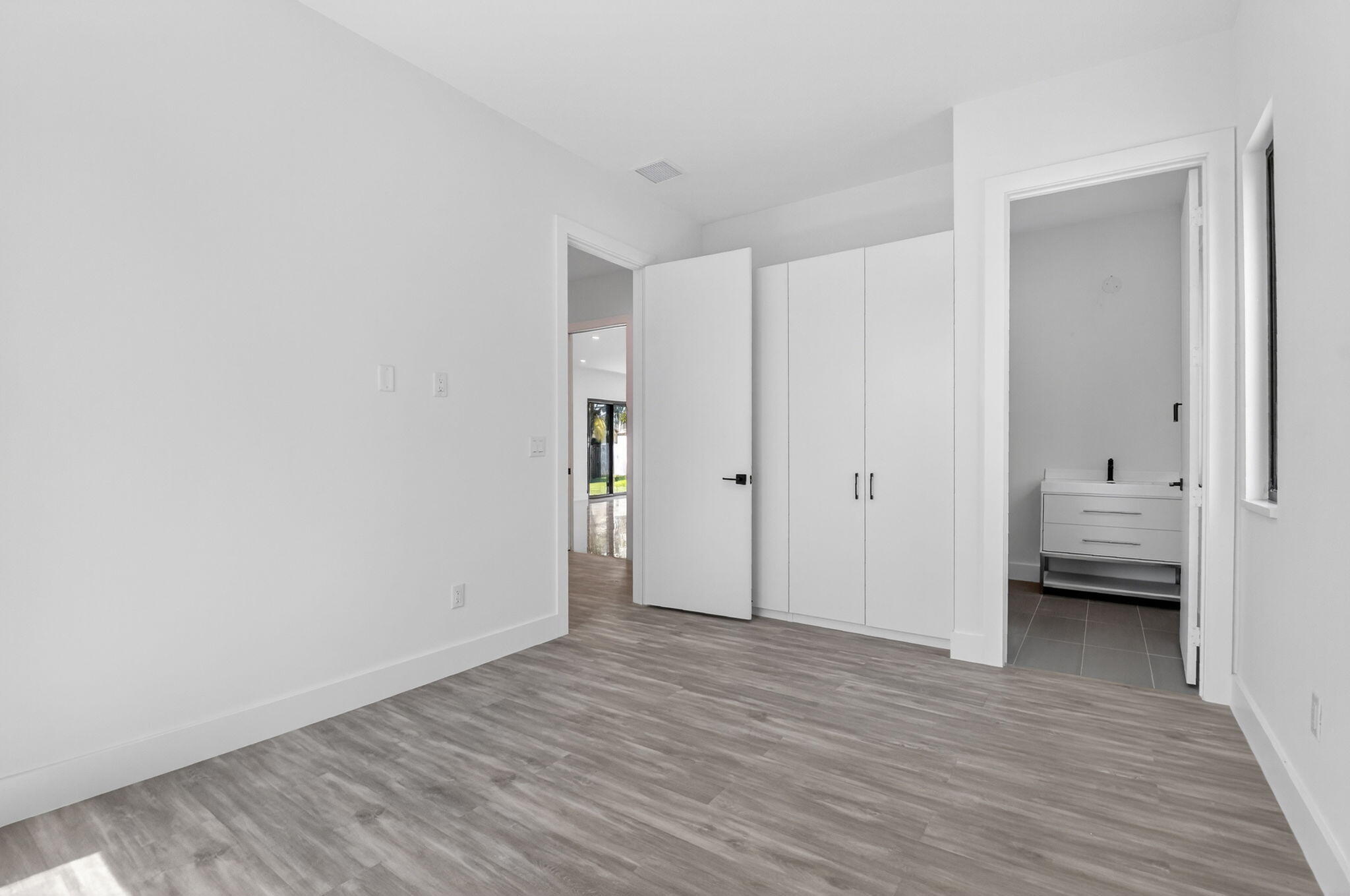 3920 Espan Court Palm Springs, FL 33461 - Photo 27 of 51 Bedroom 2