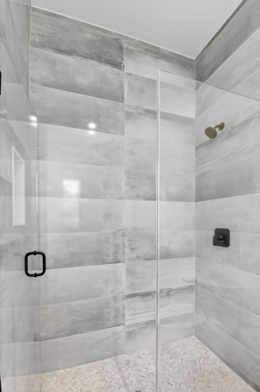 3920 Espan Court Palm Springs, FL 33461 - Photo 31 of 51 Shower 2