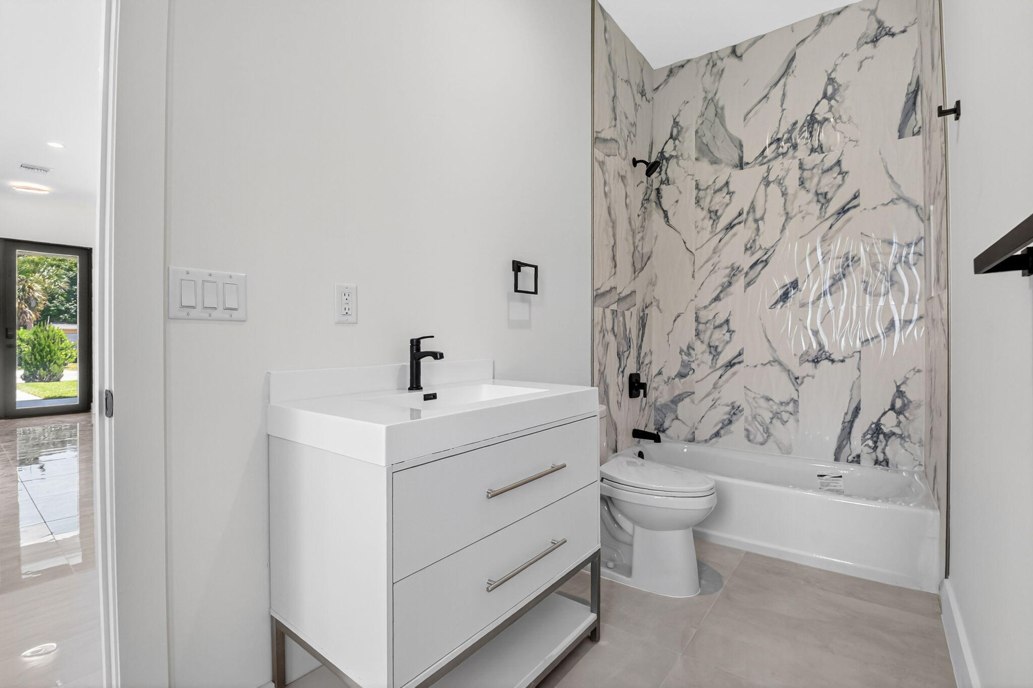 3920 Espan Court Palm Springs, FL 33461 - Photo 41 of 51 Bathroom 4