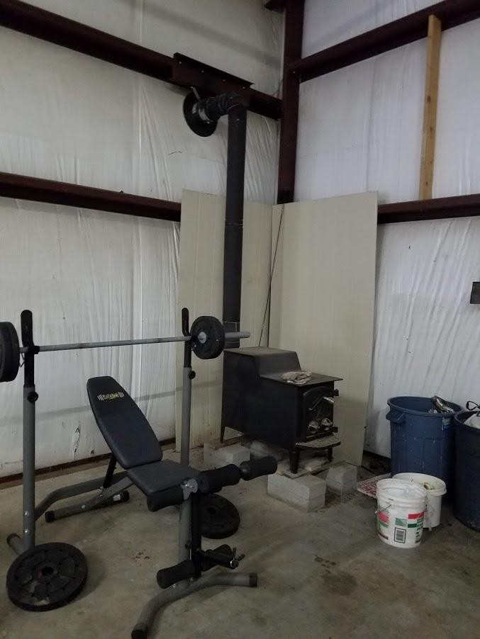467 Ridge Road Lancing, TN 37770 - Photo 34 of 40 a view of a room with gym equipment
