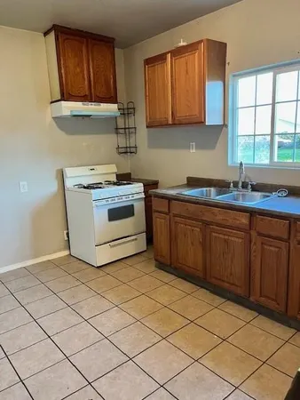 $239,000 | 325 North 7th Street, Fowler, CA 93625