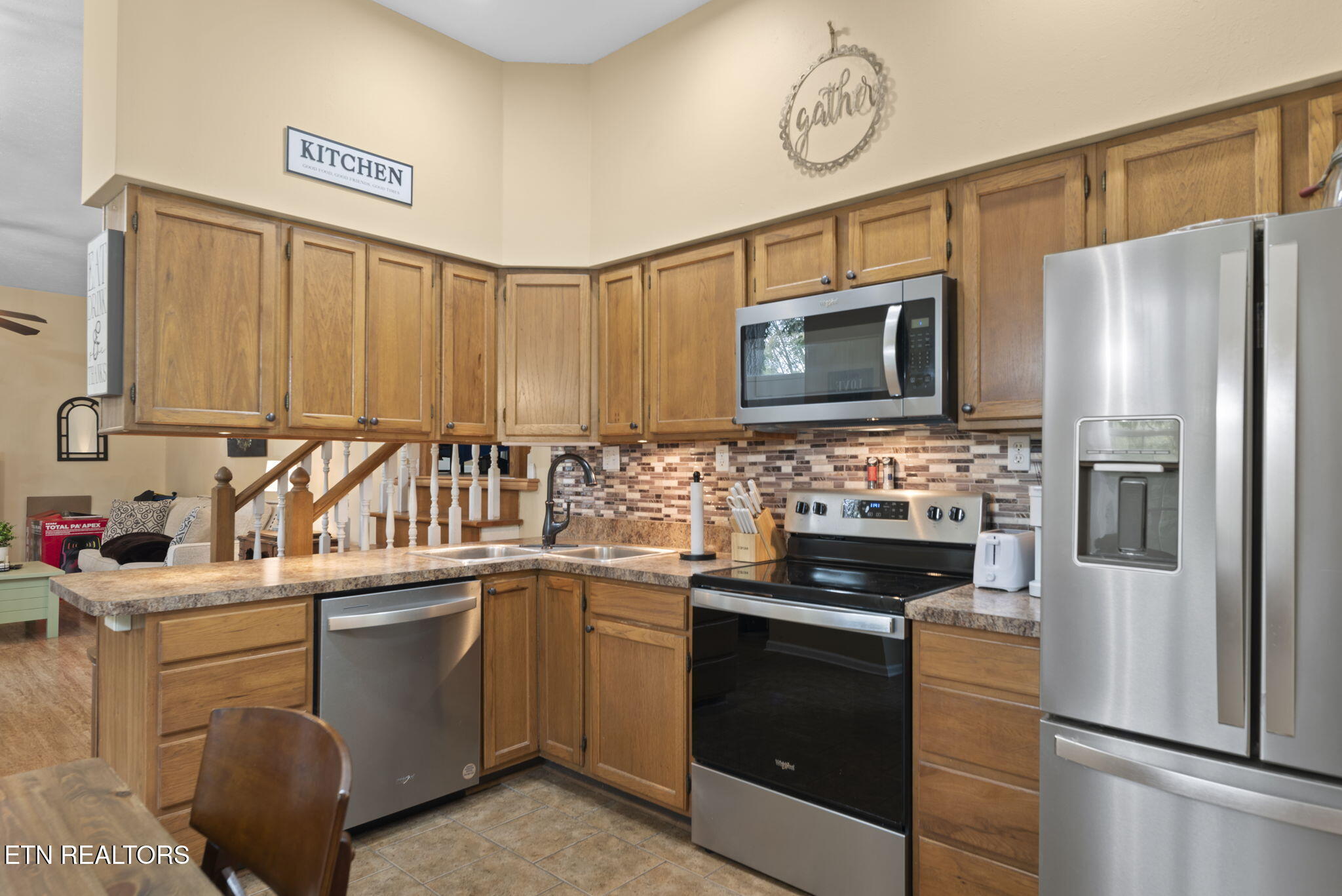 709 Sharp Street Clinton, TN 37716 - Photo 8 of 20 8-web-or-mls-Sharp709 (15)