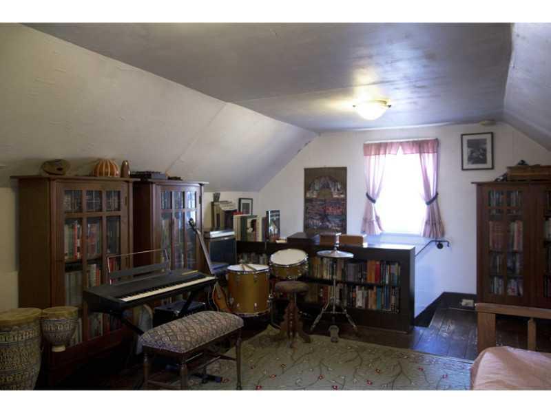 205 Elm Street Edgewood, PA 15218 - Photo 14 of 19 Other. Bonus Room ~ 3rd Floor