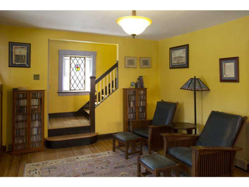 205 Elm Street Edgewood, PA 15218 - Photo 3 of 19 Living Room.